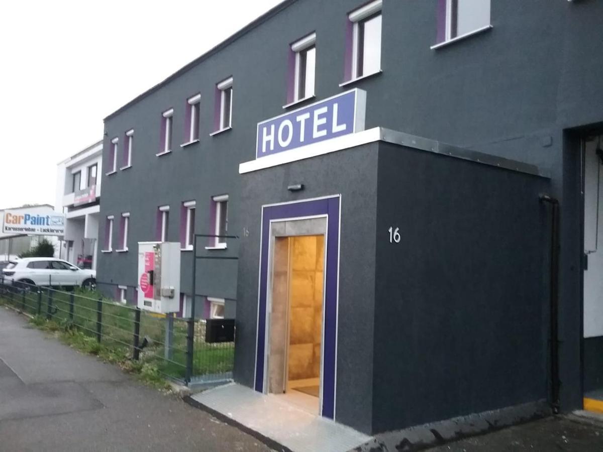 Hotel P&p V-v Ug