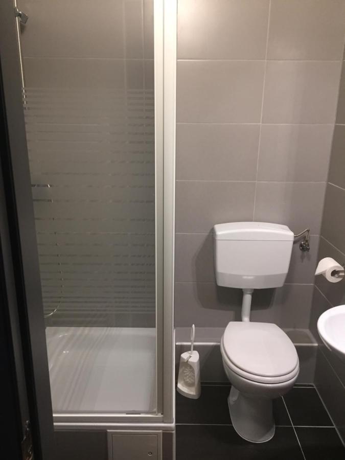 Hotel P&p V-v Ug 2*